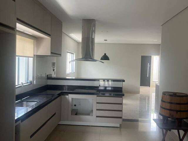 #370 - Casa para Venda em Cuiabá - MT