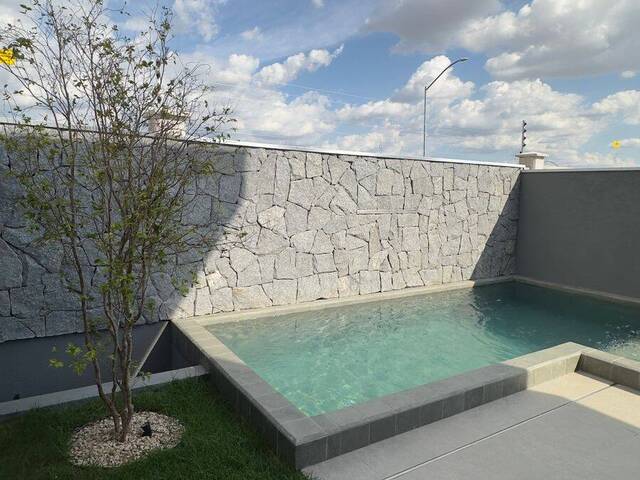 #398 - Casa em condomínio para Venda em Cuiabá - MT