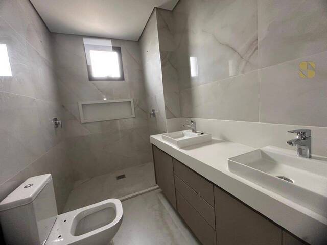 Apartamento para Venda em Cuiabá - 4