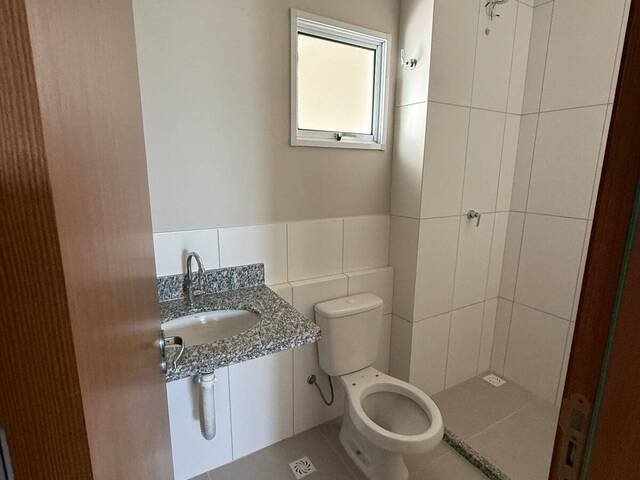 Apartamento para Venda em Cuiabá - 2