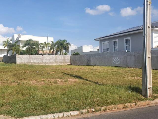 Área para Venda em Cuiabá - 2