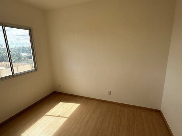 Apartamento para Locação em Cuiabá - 2