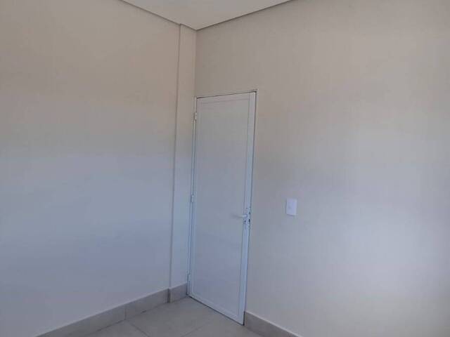 Apartamento para Locação em Cuiabá - 2