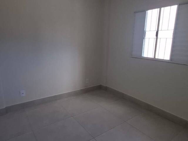 Apartamento para Locação em Cuiabá - 3