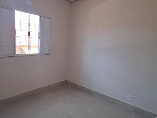 Apartamento para Locação em Cuiabá - 3