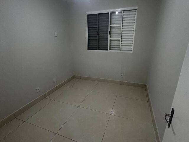 Apartamento para Venda em Cuiabá - 2