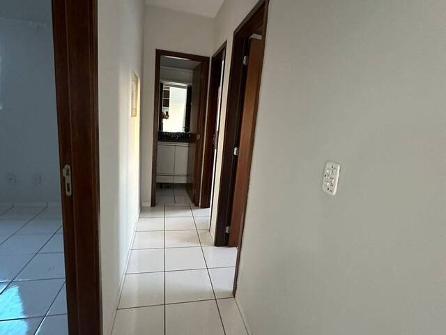 Apartamento para Locação em Cuiabá - 2