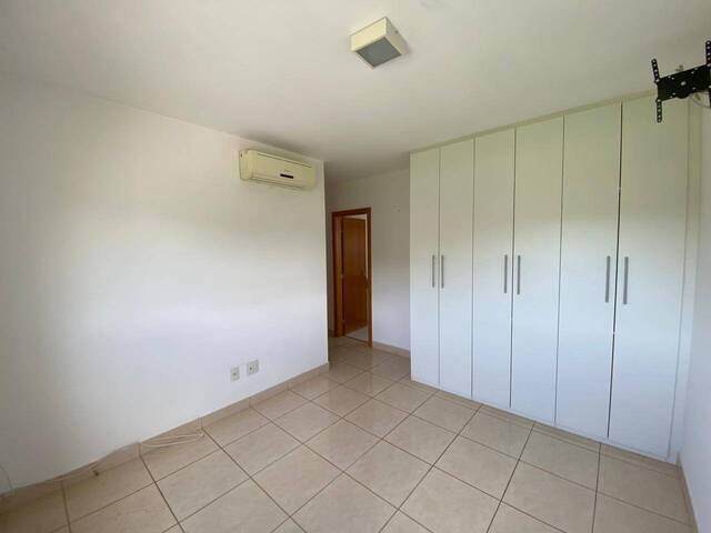Apartamento para Venda em Cuiabá - 3