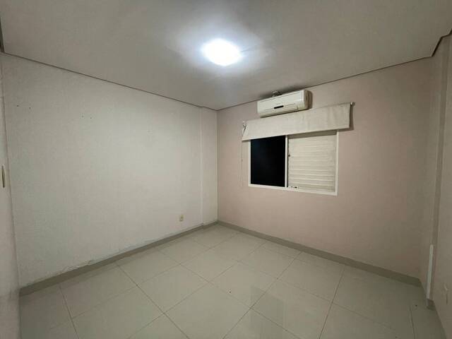 Apartamento para Venda em Cuiabá - 2