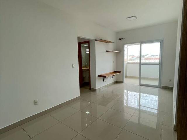 Apartamento para Venda em Cuiabá - 3