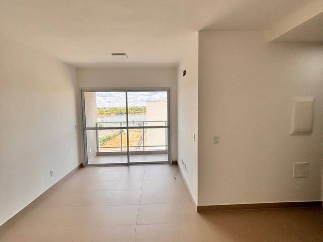 Apartamento para Locação em Cuiabá - 3