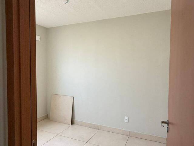 Apartamento para Venda em Várzea Grande - 3