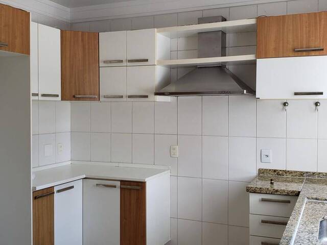 Apartamento para Venda em Cuiabá - 2