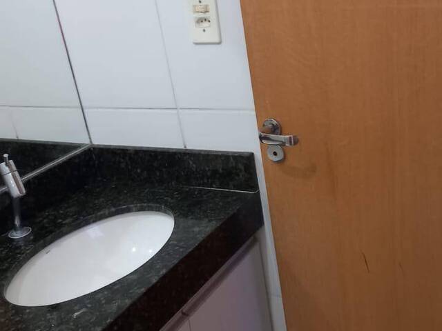 Apartamento para Venda em Cuiabá - 2