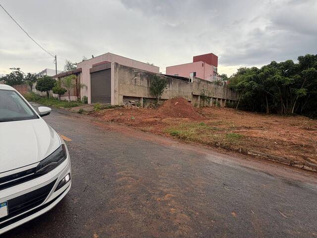 Terreno para Venda em Cuiabá - 2
