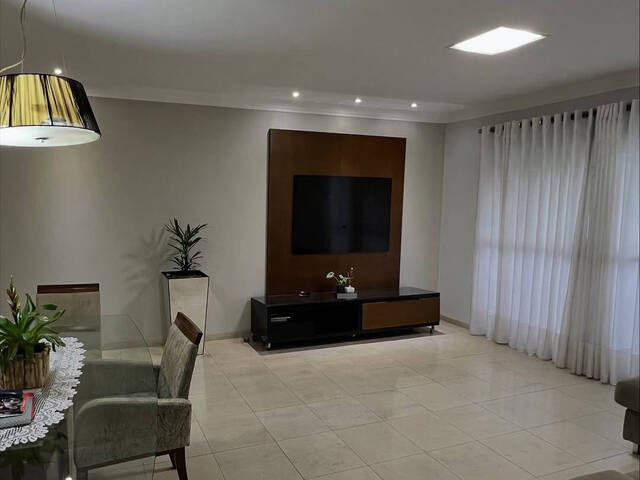 Apartamento para Venda em Cuiabá - 4