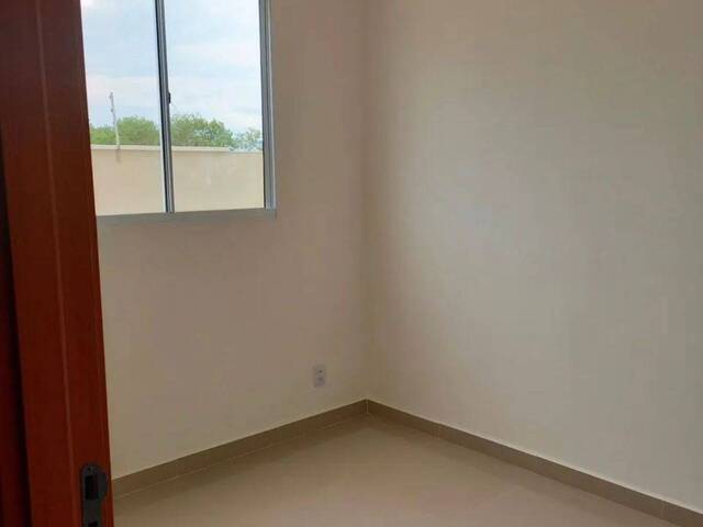 #591 - Apartamento para Venda em Cuiabá - MT