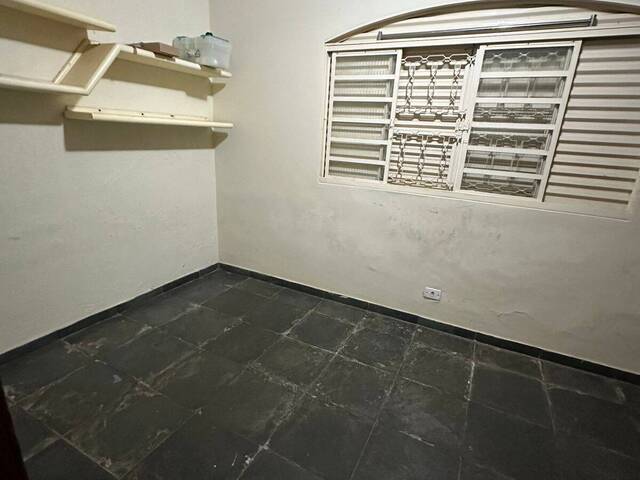 Apartamento para Venda em Cuiabá - 3