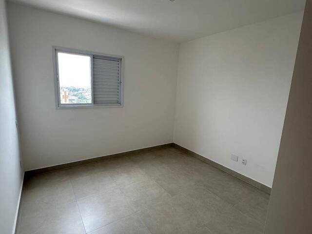Apartamento para Locação em Cuiabá - 3