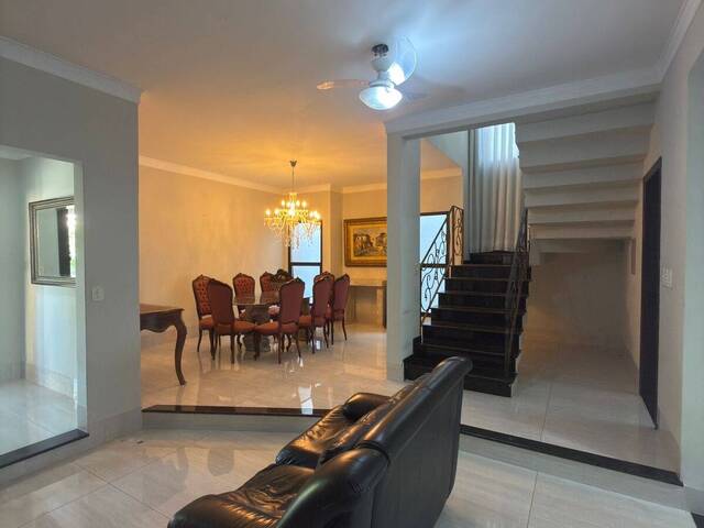 Casa para Venda em Cuiabá - 5