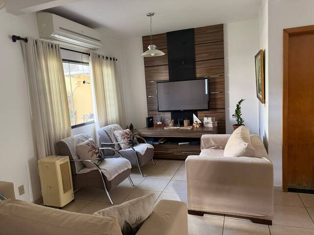 Casa para Venda em Cuiabá - 3