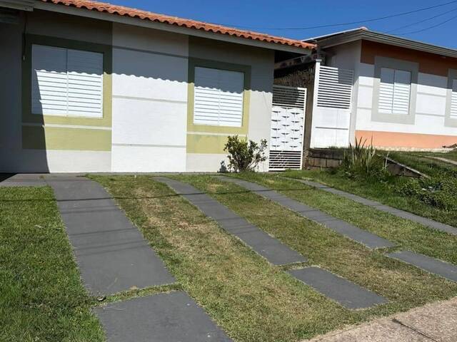 Casa para Locação em Cuiabá - 2